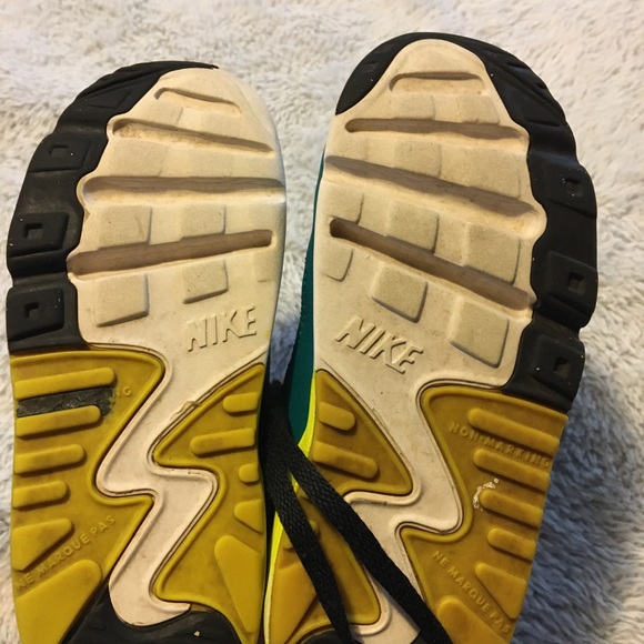 Nike shoes - Picture 4 of 6